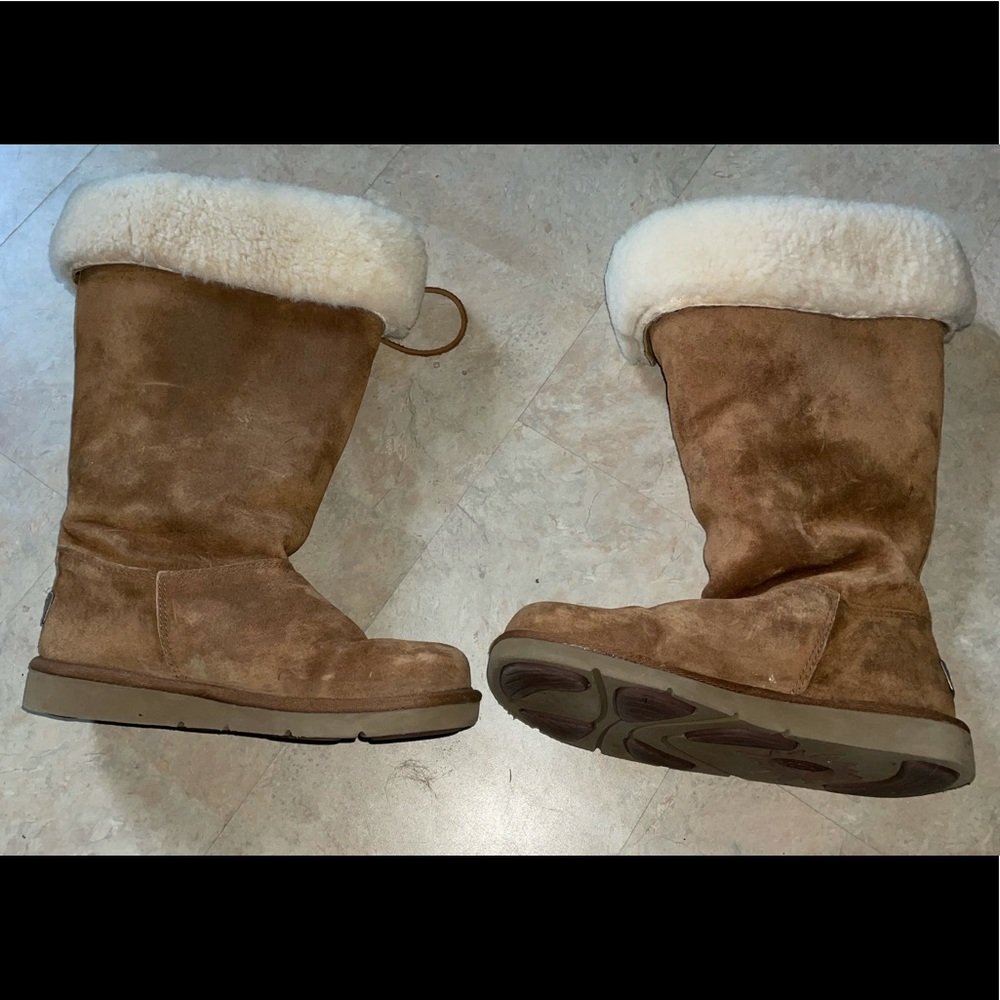 Gently used UGG Upside boots. - Picture 2 of 5